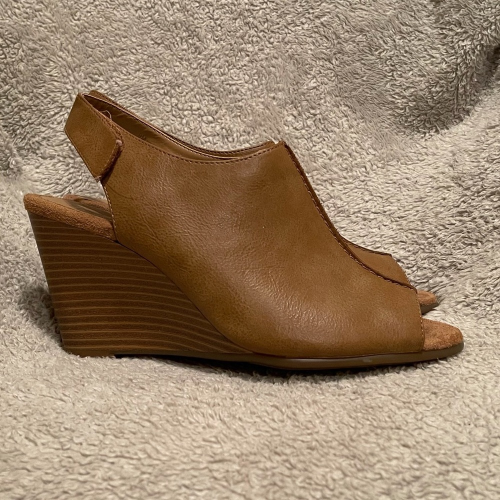 Aerosoles Heelrest Wedge, Size 9